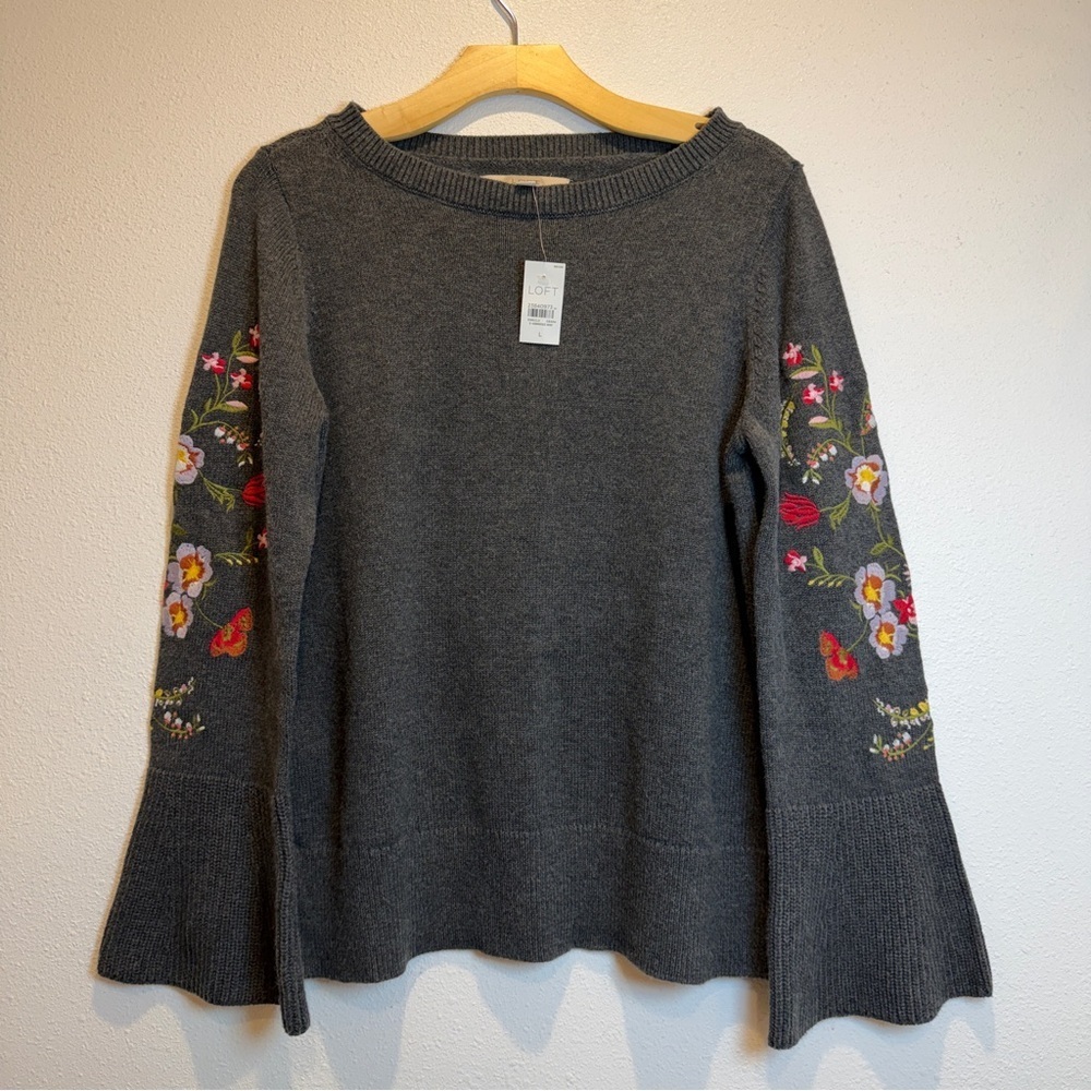 Loft Gray Sweater with Floral Embroidery Size L NWT